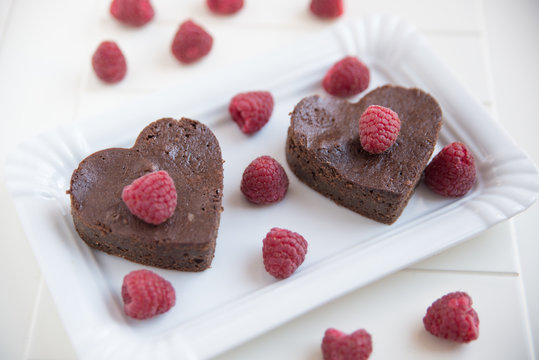 「Schokoladen-Himbeer-Torte」の写真素材 | 110件の無料イラスト画像 | Adobe Stock 「Schokoladen-Himbeer-Torte」の写真素材 | 110件の無料イラスト画像 | Adobe Stock