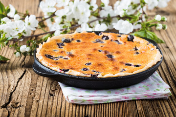 Homemade berry custard tart