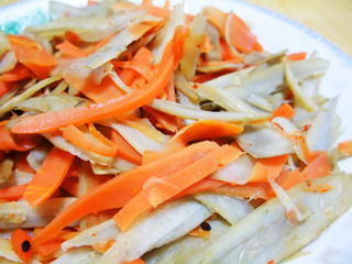 キンピラゴボウ