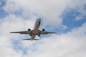 Fototapeta premium Airplane landing
