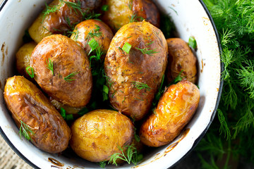 roasted new potatoes with dill and spring onions