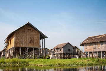 Obraz premium Floating houses in a village of Inle lake