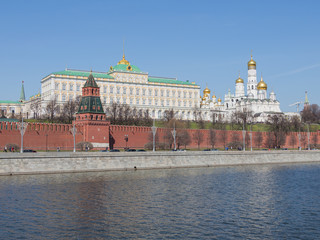 Obraz premium View of the Kremlin embankment in Moscow