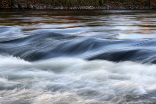 reissender Fluss