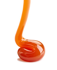 pouring caramel