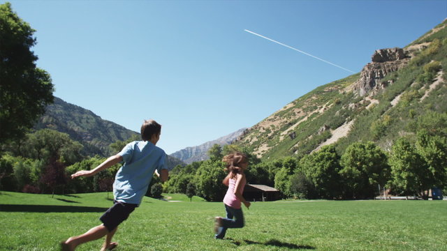 children playing tag