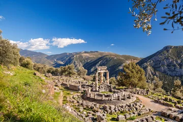 Poster Rudnes Delphi with ruins of the Temple in Greece