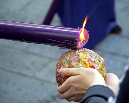 Bola de cera en las procesiones de Semana Santa