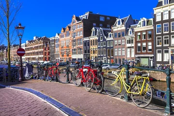 Küchenrückwand glas motiv charmantes Amsterdam. Kanäle und Fahrräder © Freesurf