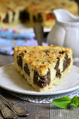 Pie with ricotta and poppy seed.