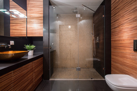 Wooden details in luxury bathroom