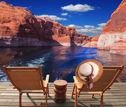 Waves From The Boat Dissect Lake Powell