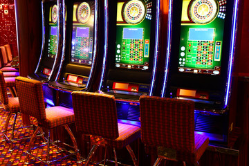 Gaming slot machines - 82377404