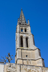Fototapeta na wymiar the bell tower of the monolithic church in Saint Emilion, near B