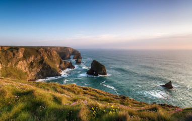 Fototapeta na wymiar Early Summer on the Cornish Coast