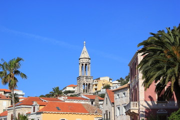D&auml;cher und Glockenturm der Altstadt von Hvar (Kroatien)