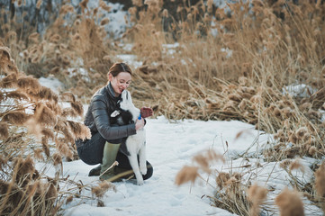 Walk with the husky outdoors 2569.