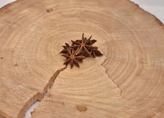 A handful of anise on a cross-cut a tree
