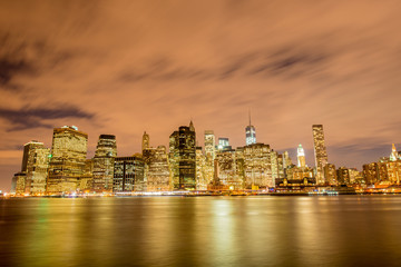Fototapeta premium Night panorama of Manhattan in New York, USA