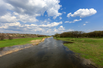Fototapeta na wymiar Wide view on spring river
