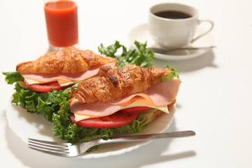 クロワッサンサンド