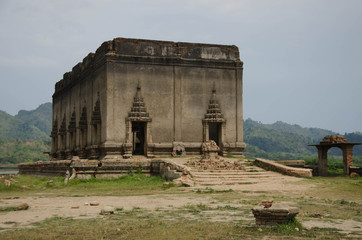 The underwater temple