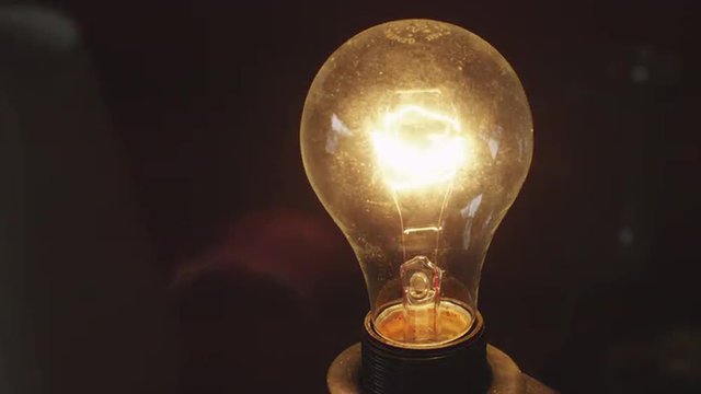 CU Light bulb changing light intensity / Orem, Utah, USA