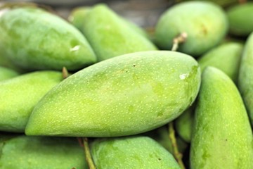 fresh mango in the market