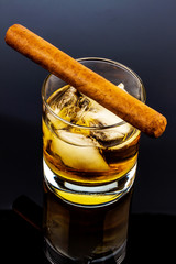 Whisky und Zigarre