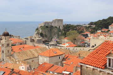 Altstadt und Festung von Dubrovnik (Dalmatien) in Kroatien
