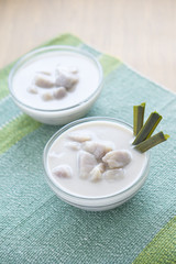 Thai dessert, Taro in sweet coconut milk ..