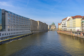 Fototapeta premium Berlin cathedral and canal