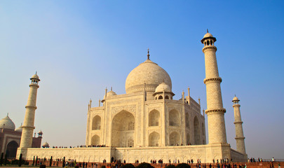 Fototapeta na wymiar Diagonal view of the Taj Mahal