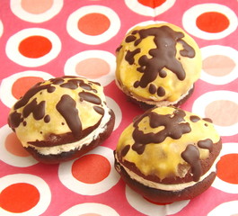 whoopies