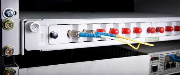 Fiber optic connecting on core network swtich