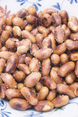 ピーナッツの塩炒め