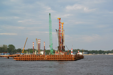Fototapeta premium ST. PETERSBURG, RUSSIA - JULY 09, 2014: Construction of the moor