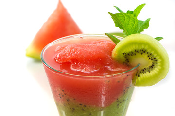 summer smoothie watermelon and kiwi