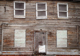 Naklejka na ściany i meble abandoned wooden house