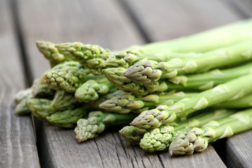 grüner Spargel