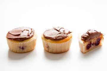Cupcake mit Kirschen