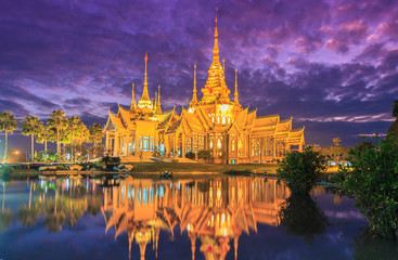Fototapeta na wymiar Non Khum temple; The temple of Sondej Toh in Thailand