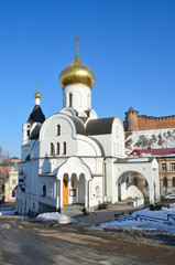 Fototapeta na wymiar Казанская церковь у Скобы в Нижнем Новгороде 