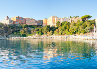 Naklejka premium Corse, Bastia, ville haute vue du port de pêche