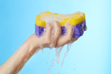 Wisp of bast in female hands