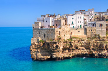 Fototapeta na wymiar Panoramic view of Polignano. Puglia. Italy.