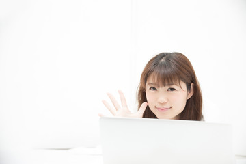 Fototapeta premium ベッドでPC