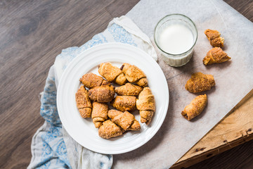 cheese bagels biscuits from short pastry rolls, milk, dessert