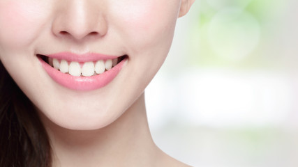 Obraz premium young woman health teeth