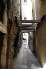 Fototapeta premium ancienne traboule-chambéry